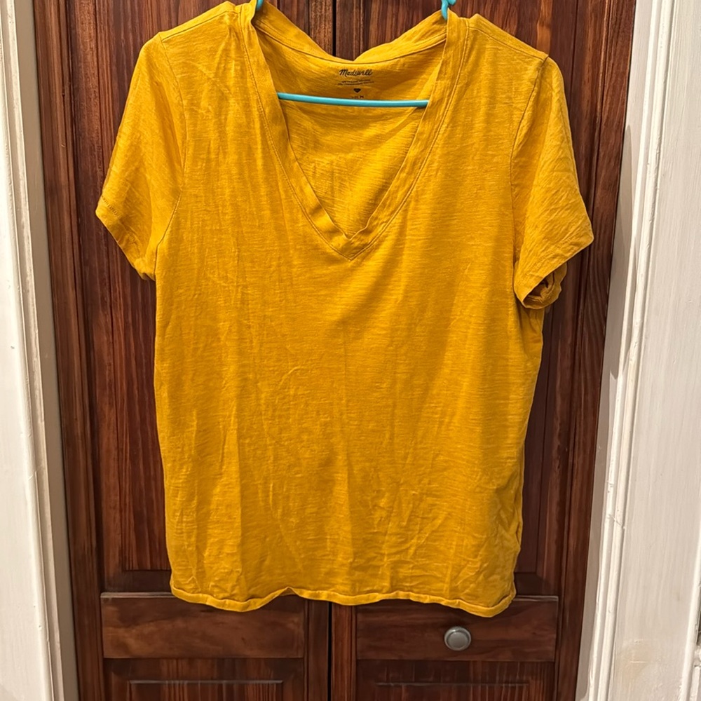 Yellow t shirt